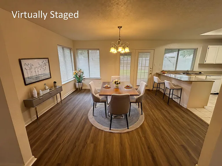 2514 Livingston Ln — Photo 6