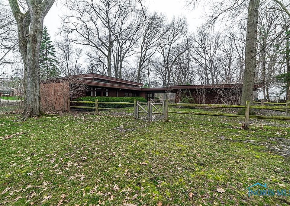 108 Park Dr, Rossford, OH 43460 Zillow