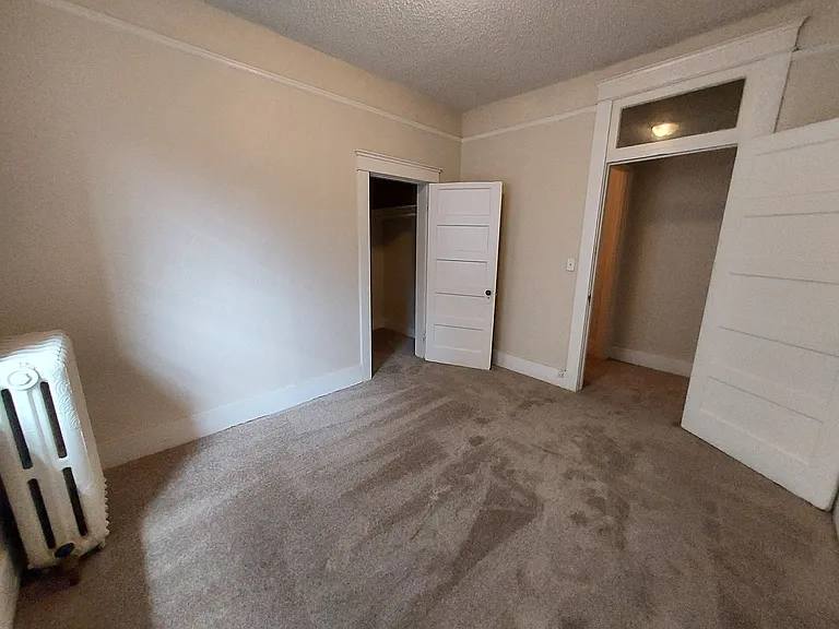 Bayview — Photo 14