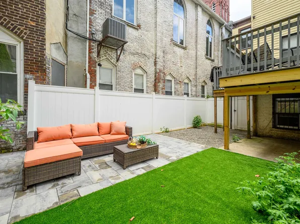 70 Bowers Street image 29 of 35