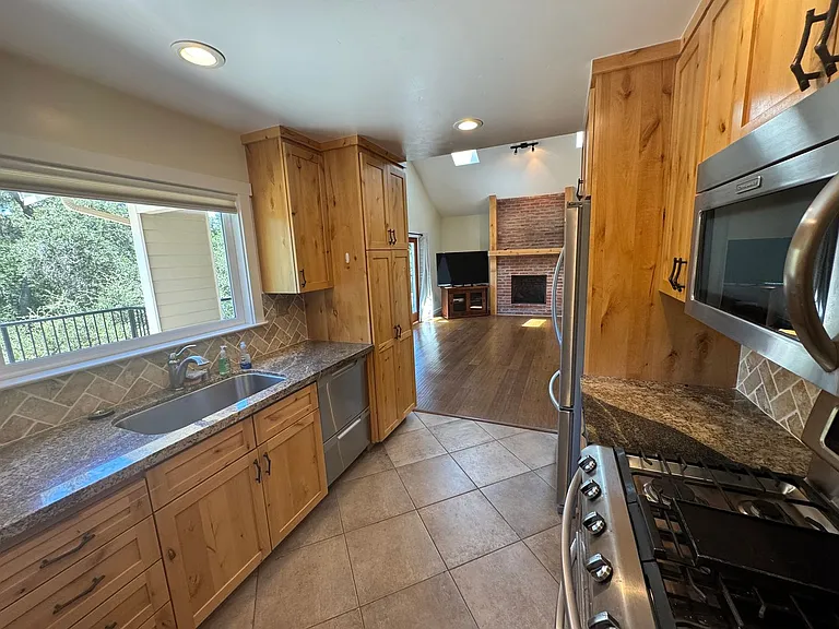 325 Vista Robles Dr — Photo 30