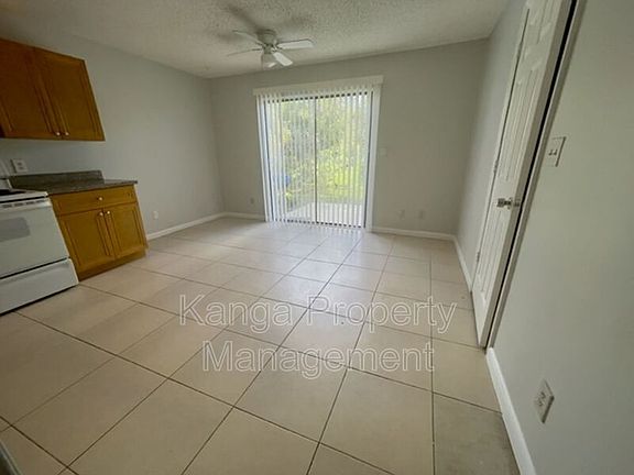 2nd image of 3509 Coral Springs Dr