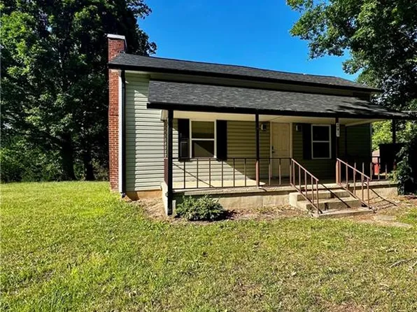 241 Vernon Rd, Reidsville, NC 27320