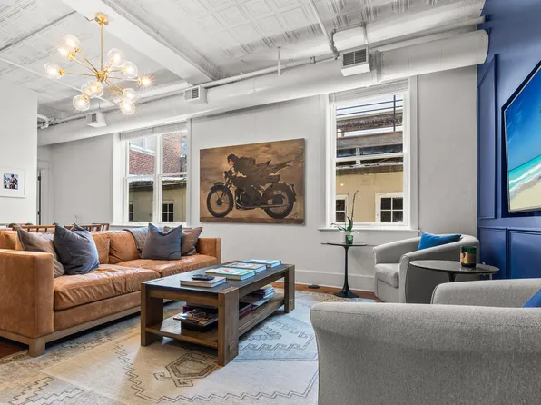 4 Beaufain St APT 207, Charleston, SC 29401