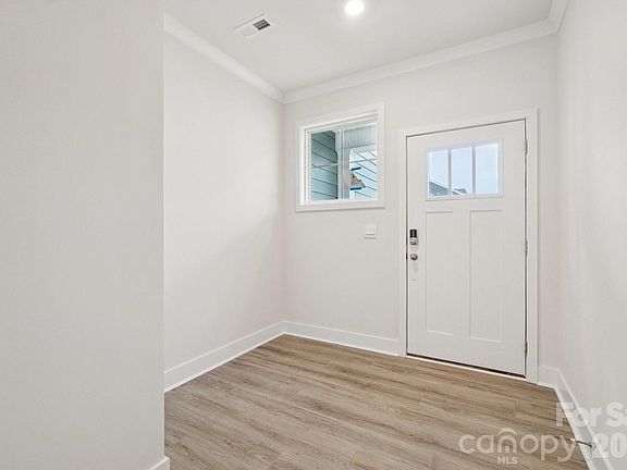 2nd image of 7589 Bainbridge Rd