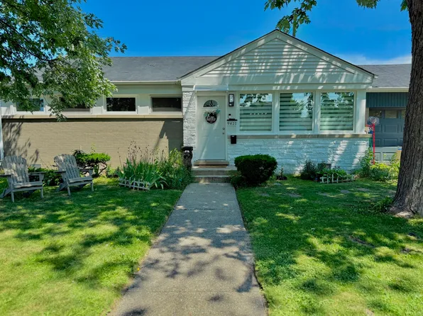 9421 Sayre Ave, Morton Grove, IL 60053