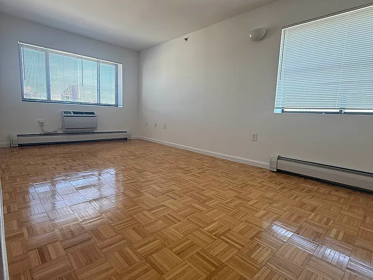 21-10 31st Ave #12 — Photo 7