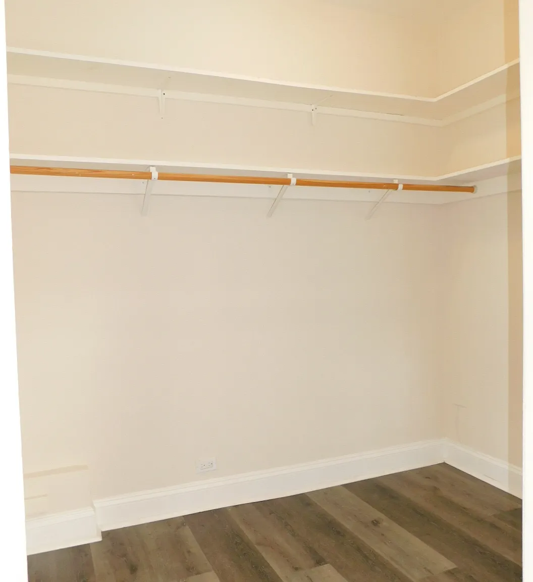 Studio, 400 sqft, $1,425 — Photo 4