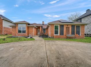 1933 Lakeview Cir, Sherman, TX 75092