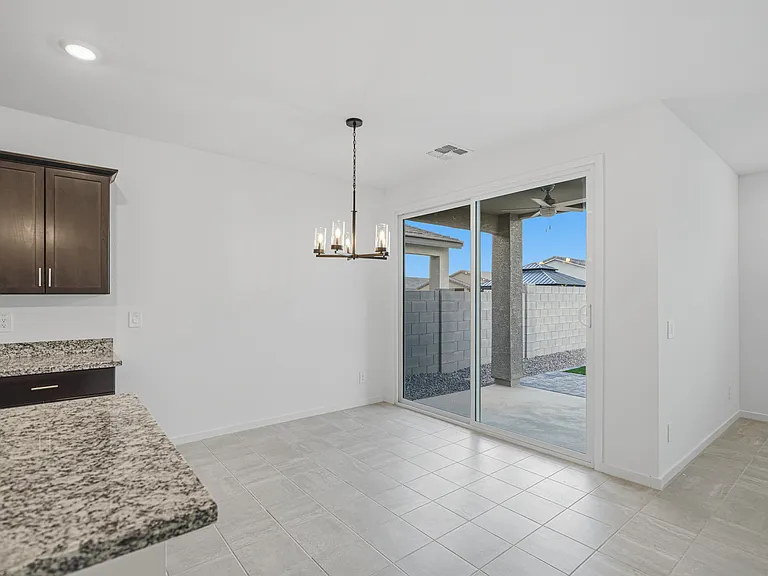 2520 E Grenache Rd — Photo 28