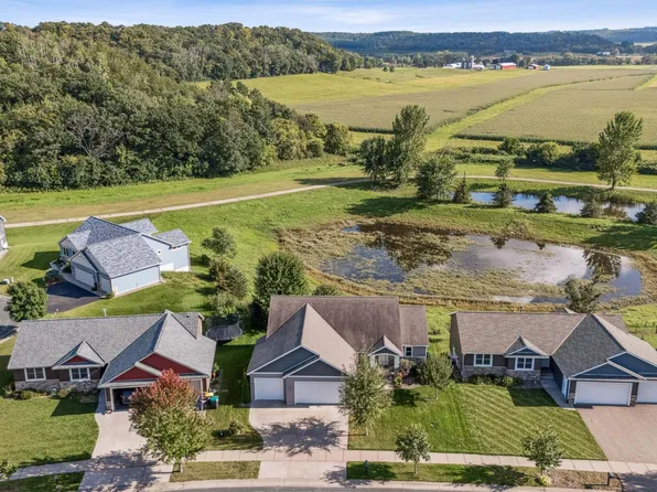 282 Glenmeadow St, River Falls, WI 54022