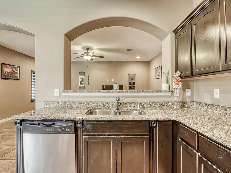 14311 E Cave Ave — Photo 11