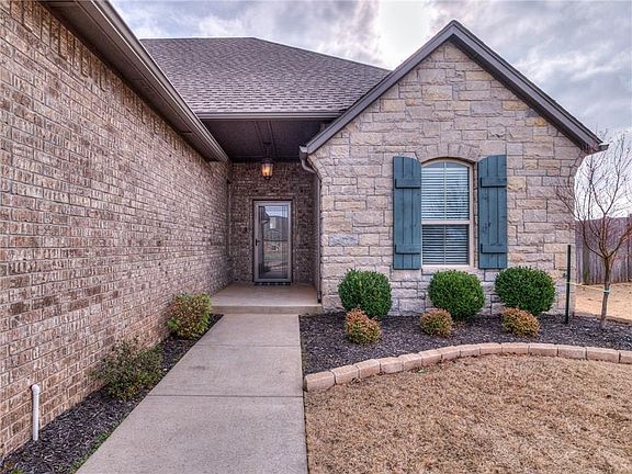 2nd image of 18809 Rolling Hill Way