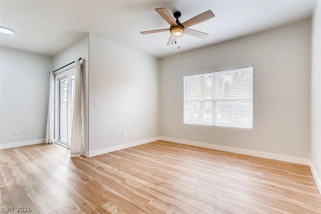 2 bed, 2.0 bath, 937 sqft, $1,500 — Photo 4