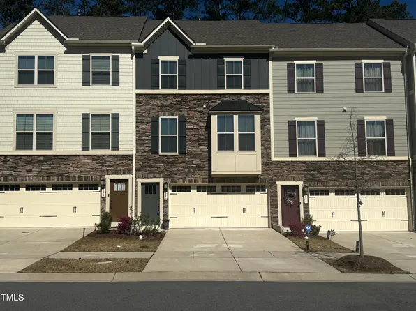 946 Channing Park Cir, Cary, NC 27519