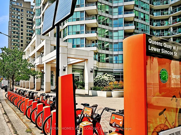 230 Queens Quay W #618 — Photo 43