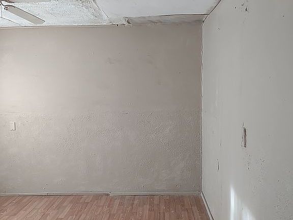 3rd image of 493 Polk St