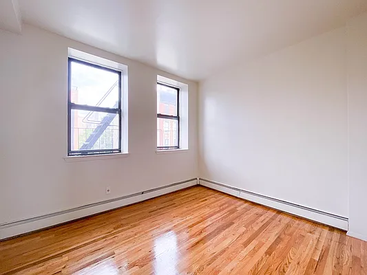 Rented by City Connections Realty | media 12