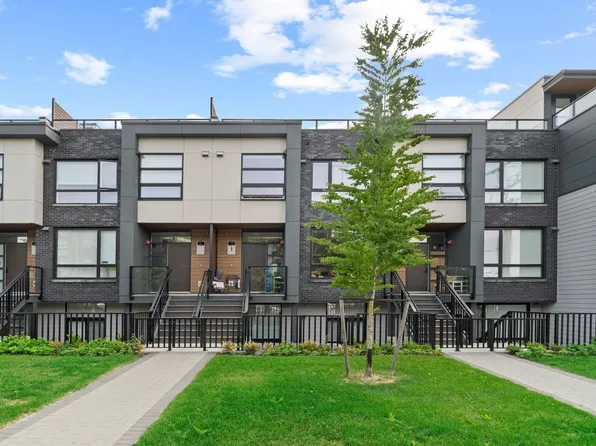 6085 Irmin St, Burnaby, BC V5J 0J7