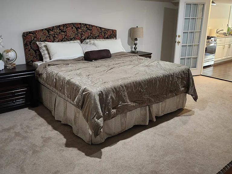 11051 Birchtree Ln #BASEMENT — Photo 11