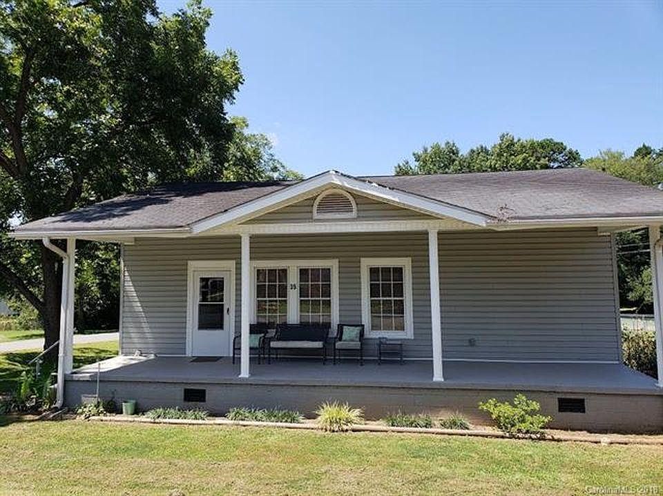 1st image of 35 Park Dr