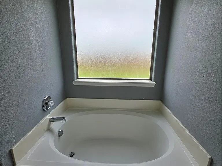 9014 Kerry Prairie Ln — Photo 17