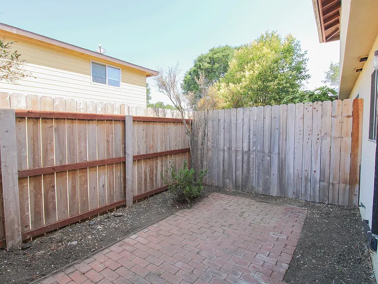 1338 Galleon Way #B — Photo 16