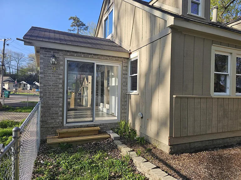 9 Arlington Rd — Photo 12