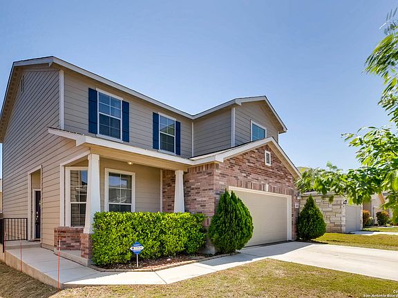 2nd image of 3411 York Crest