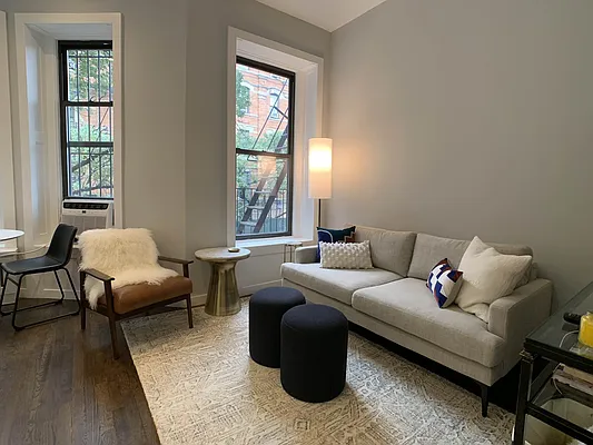 Rented by Tourma Realty LLC | media 54