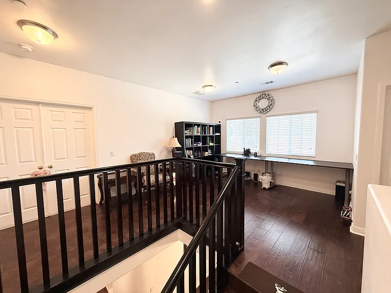 232 Genoa St #A — Photo 9