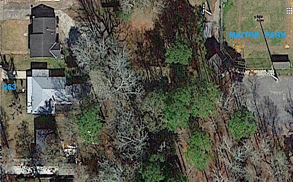 5th image of 963 Cloverdale Dr