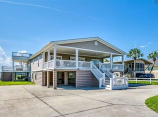 1346 S Waccamaw Dr, Murrells Inlet, SC 29576