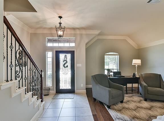 4th image of 2732 Bay Shore Ln