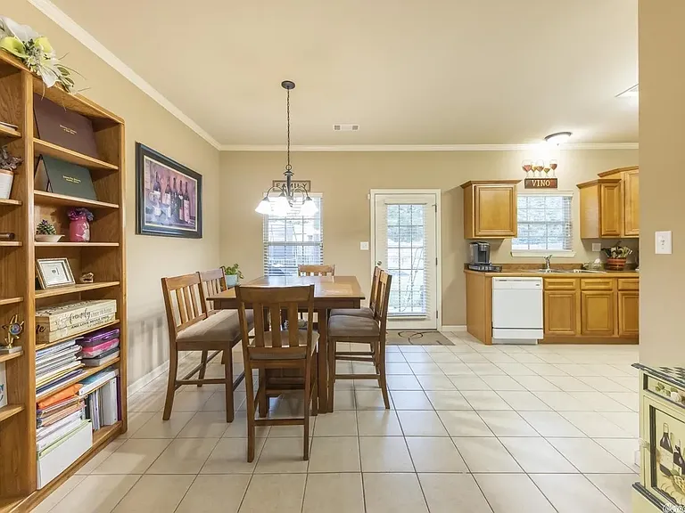 1804 Milburn Dr — Photo 10