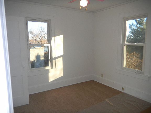 3rd image of 516 Stewart Ave