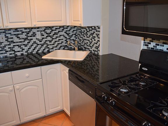 3rd image of 8600 SW 67th Ave #916