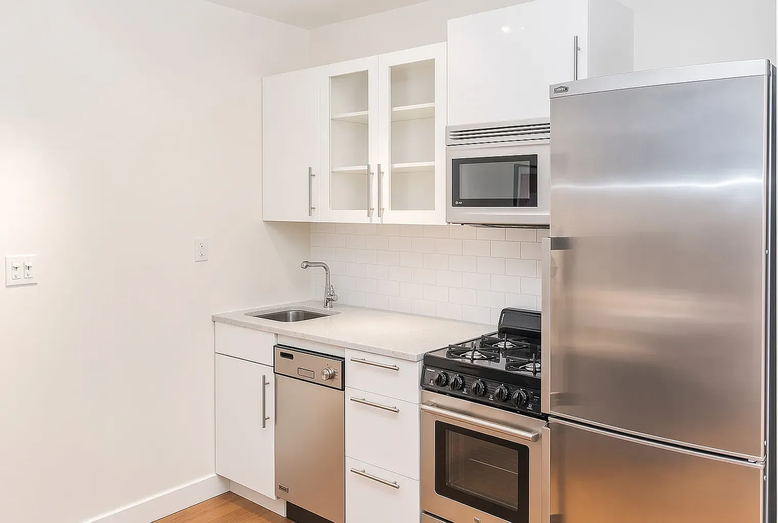 322 West 14th Street — Photo 2