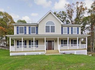 16 Max Pl, Newburgh, NY 12550