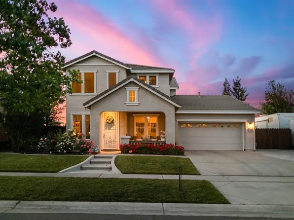 1065 Lost Trail Dr, Plumas Lake, CA 95961