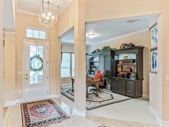 4th image of 119 Winston Ct