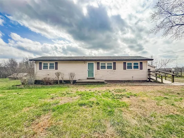 156 E Harmons Ferry Rd, Utica, KY 42376