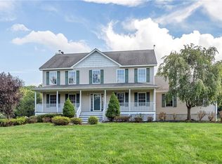 598 Ridgebury Rd, Slate Hill, NY 10973