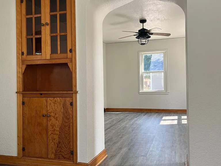 3 Bedroom Home for rent in Urbandale, IA — Photo 1