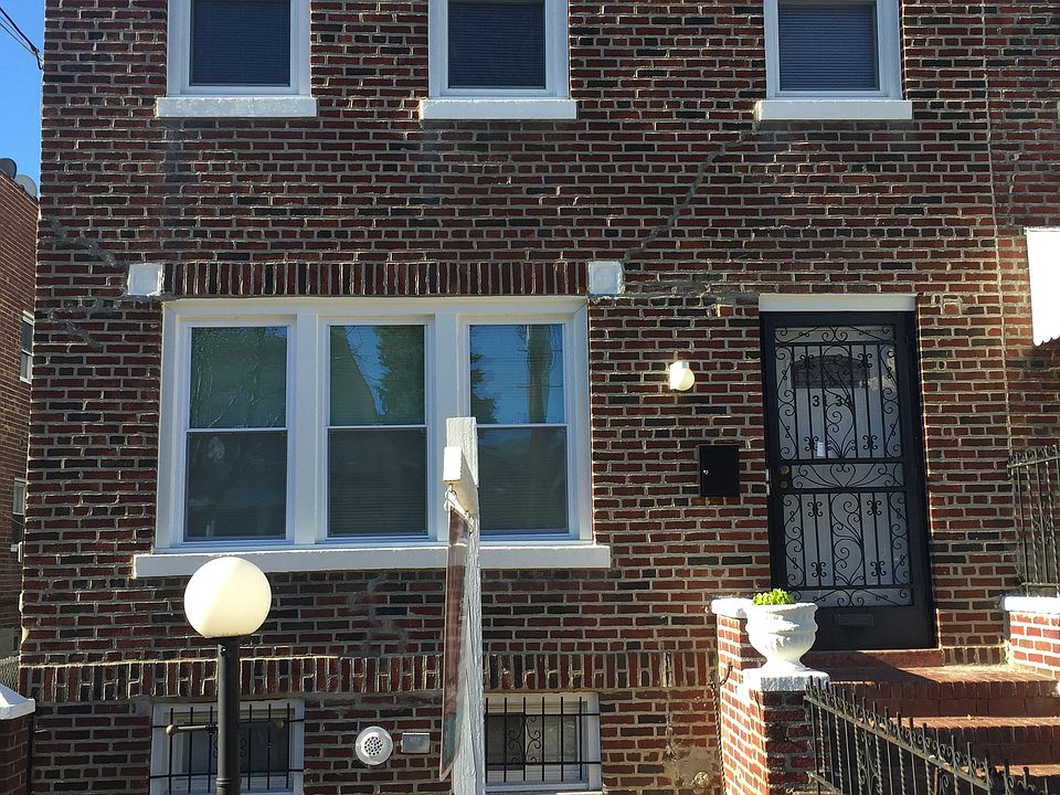 1st image of 31-34 100 St.
