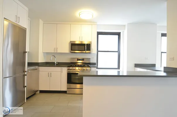 Rented by Metropolitan Property Group | media 17