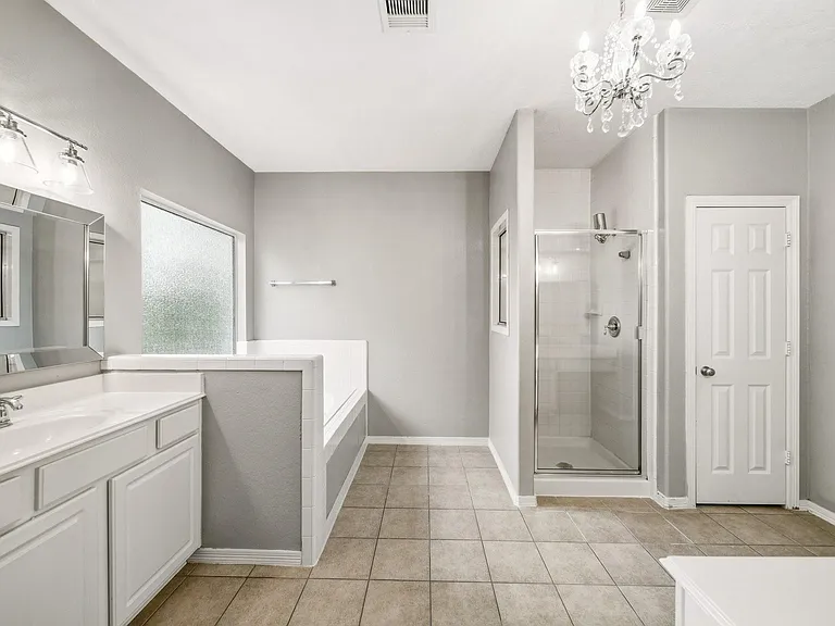 2711 Wallingford Pnes — Photo 23