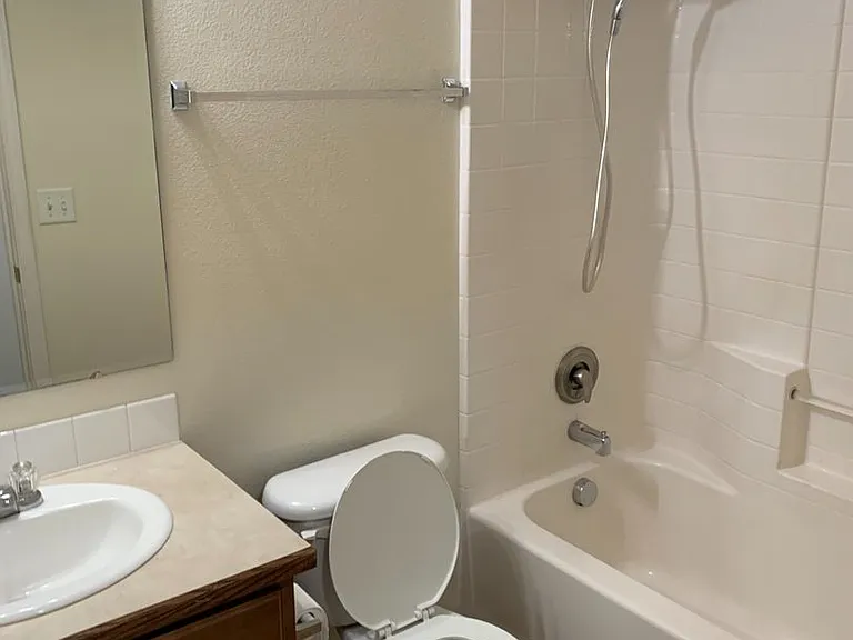 139 E Willow Creek Dr — Photo 17