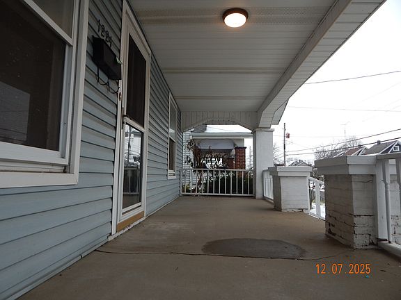 3rd image of 1224 Wertz Ave SW