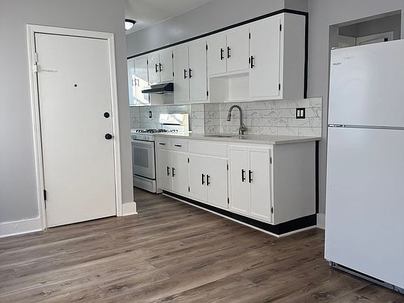 2nd image of 253 Ampere Pkwy Floor 1